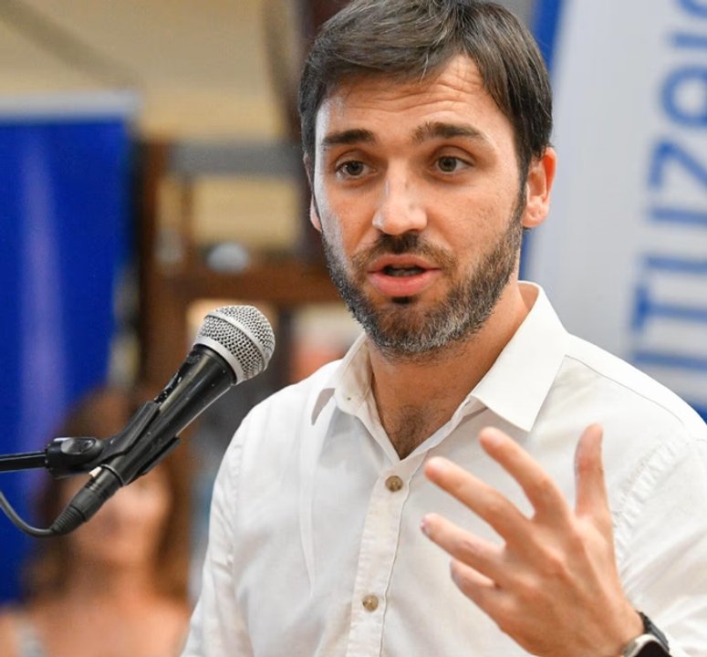 Ignacio Torres se reúne en Comodoro para discutir futuro del petróleo en Chubut