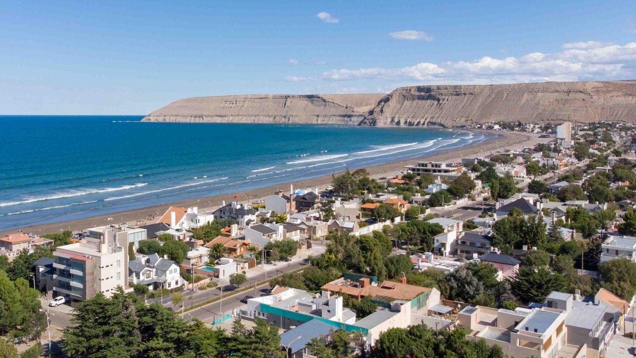 Rada Tilly impulsa un plan para el saneamiento de su laguna con apoyo académico