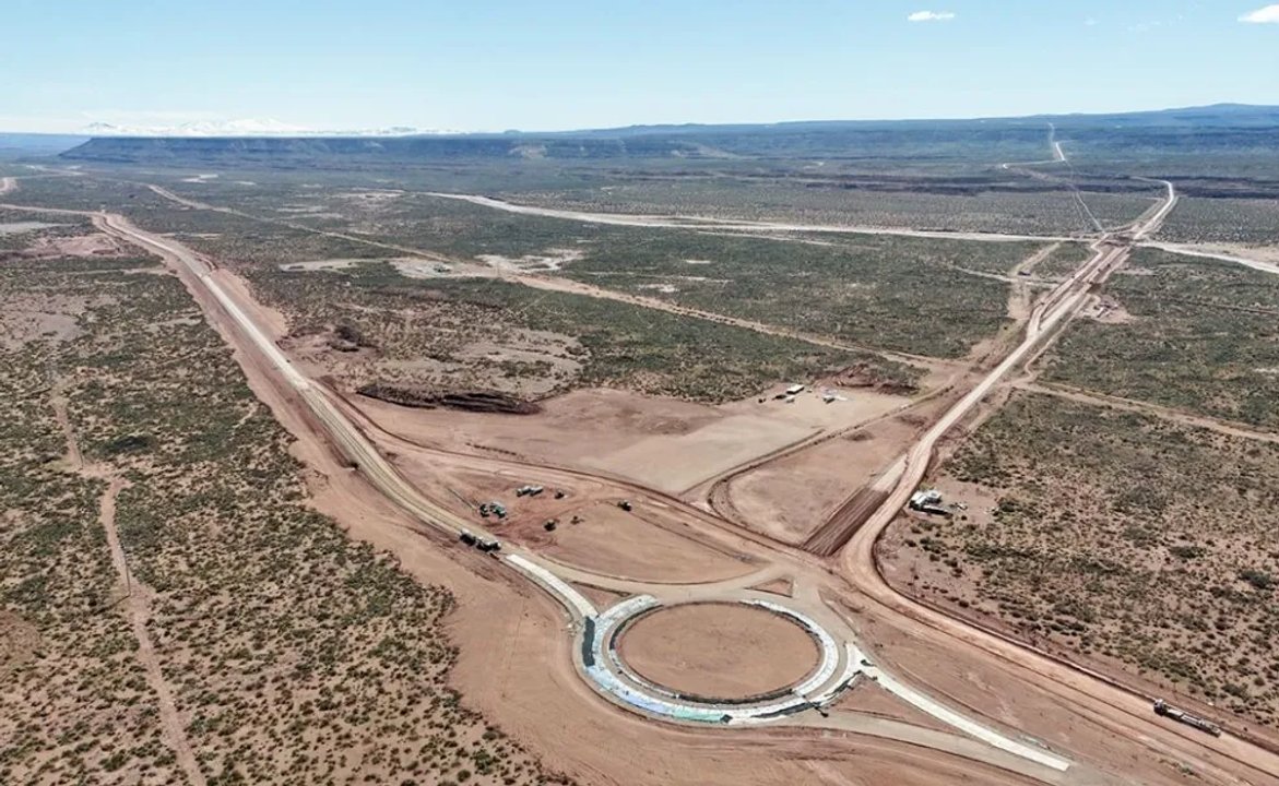 Avanza la pavimentación de la Ruta 7 en Neuquén hacia la región de Vaca Muerta
