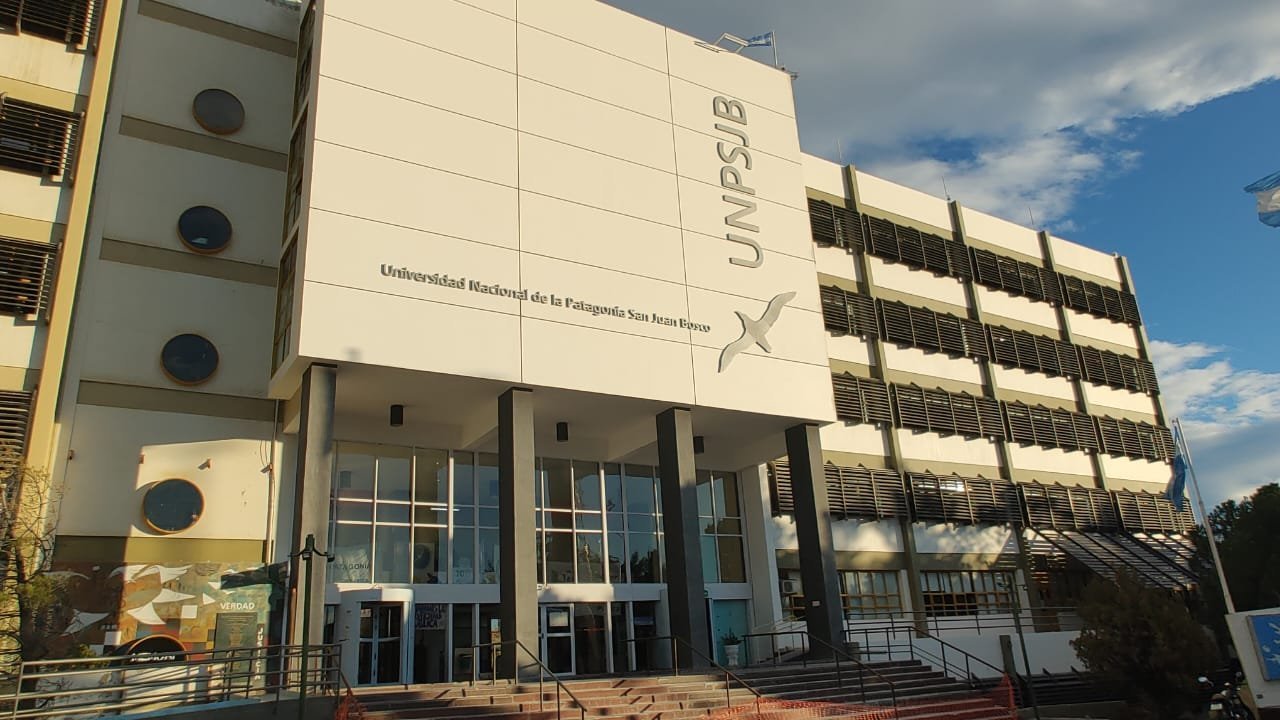 Investigan el fallecimiento de un joven en la Universidad de Comodoro Rivadavia
