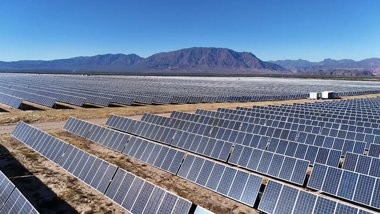 Se aprueba la prórroga de estabilidad fiscal para energías renovables hasta 2045