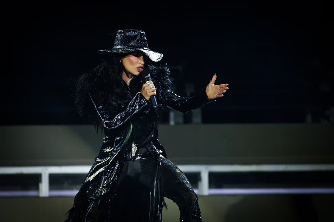 El emotivo cierre de Lali en River con Tini y homenaje a Madonna
