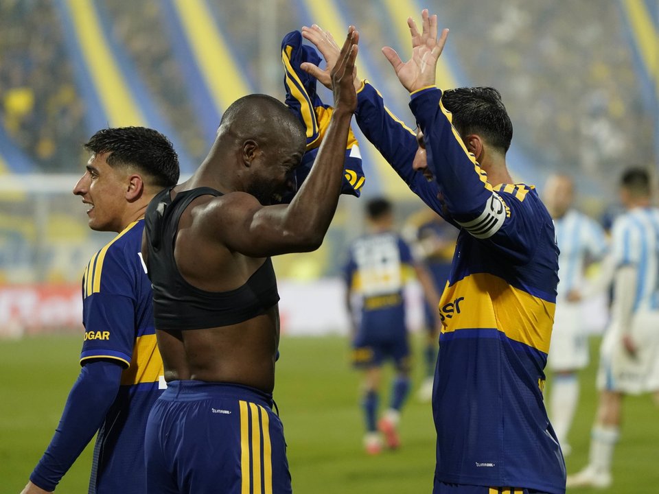 Boca Juniors remontó 3-2 a Racing y avanza a semifinales de la Copa Argentina