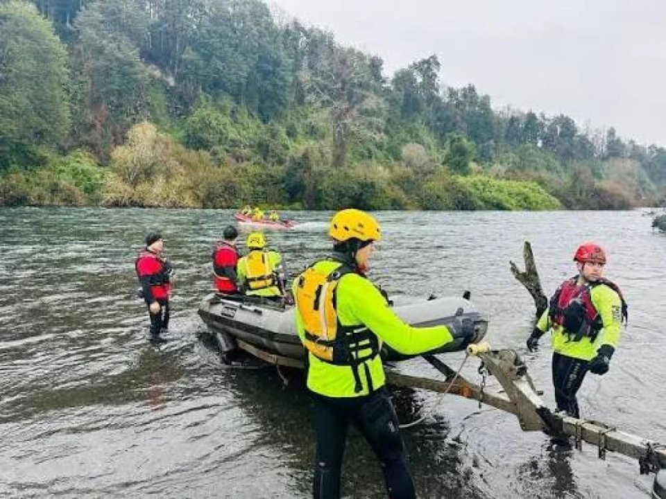 Encuentran el cuerpo del policía desaparecido en el río Nahueve