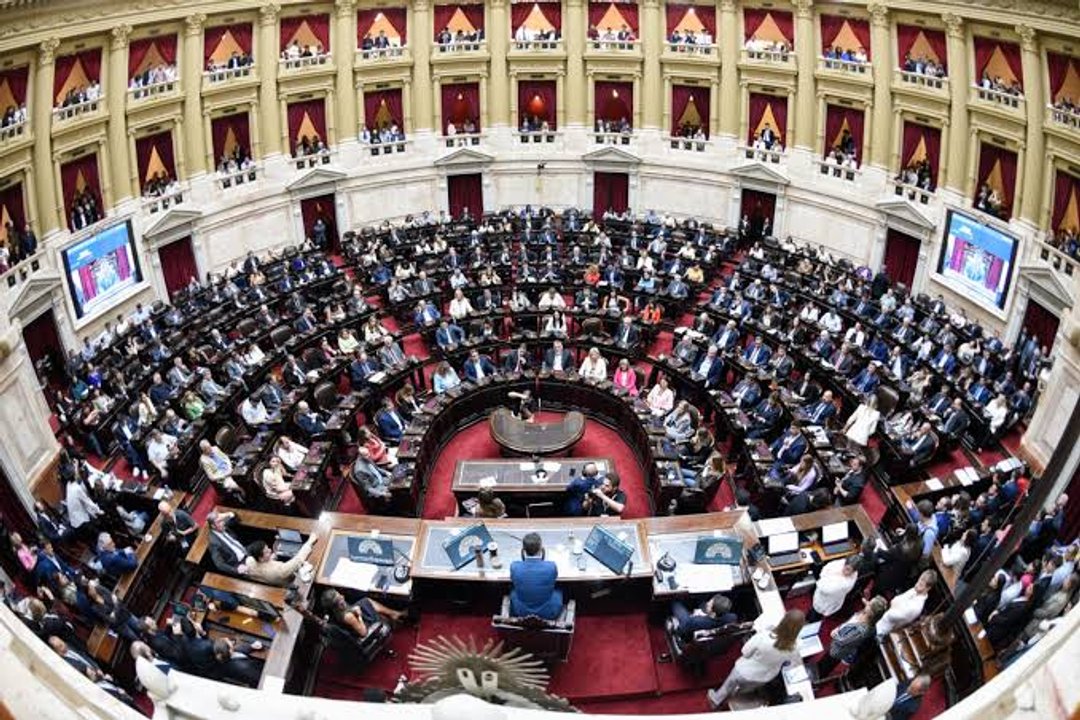 Cámara de Diputados debatirá la derogación del DNU 70/23 y Ley de Tierras