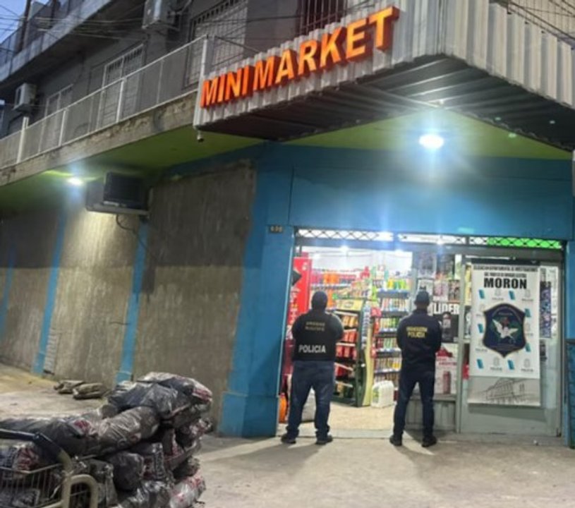 Desarticulan venta de drogas en un supermercado chino en Morón