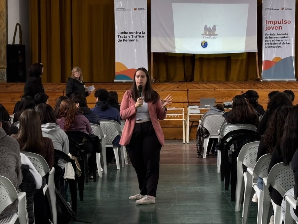 Más de 300 estudiantes de Comodoro Rivadavia se capacitan contra la trata de personas