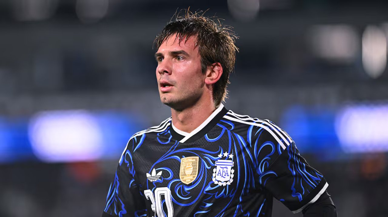 Mastantuono habla sobre la presión tras su primer gol con la selección