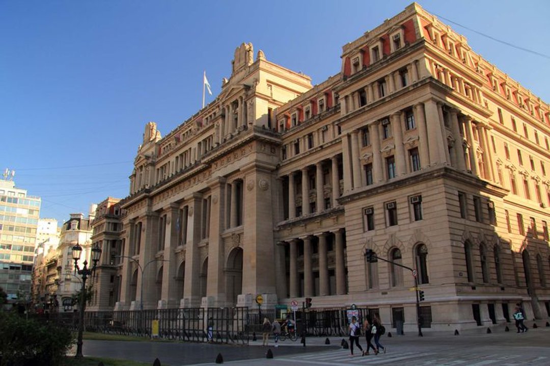 La Corte Suprema suma conjueces para analizar la derogación de la Ley de Tierras
