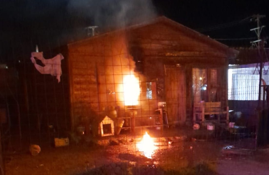 Investigan incendio intencional en una casa de Comodoro Rivadavia