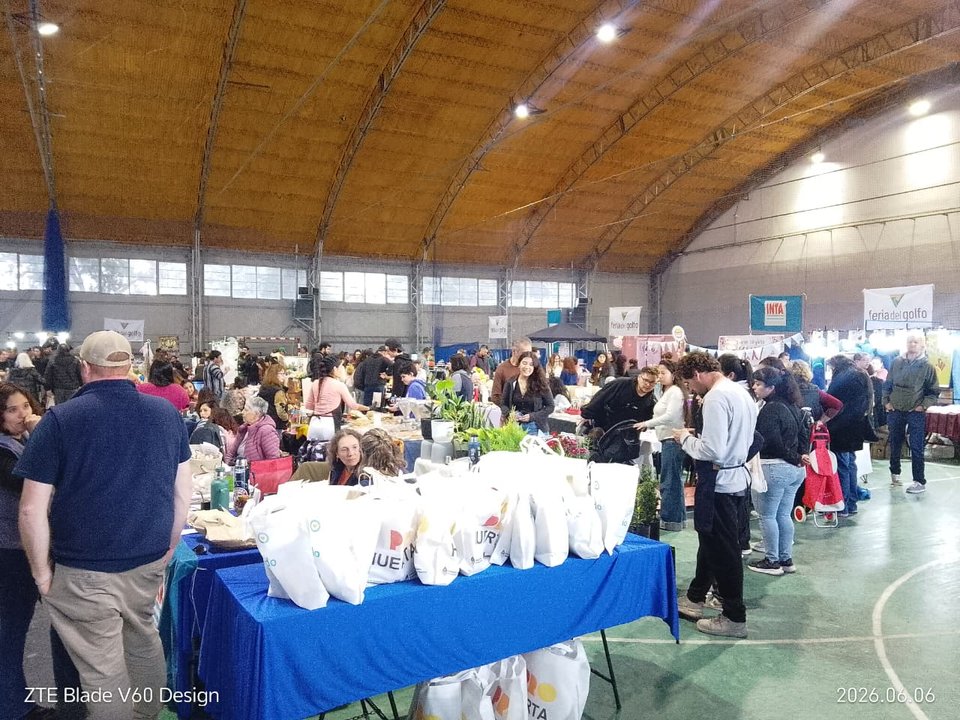 Feria de Agricultura Familiar en Comodoro por el Día de la Madre