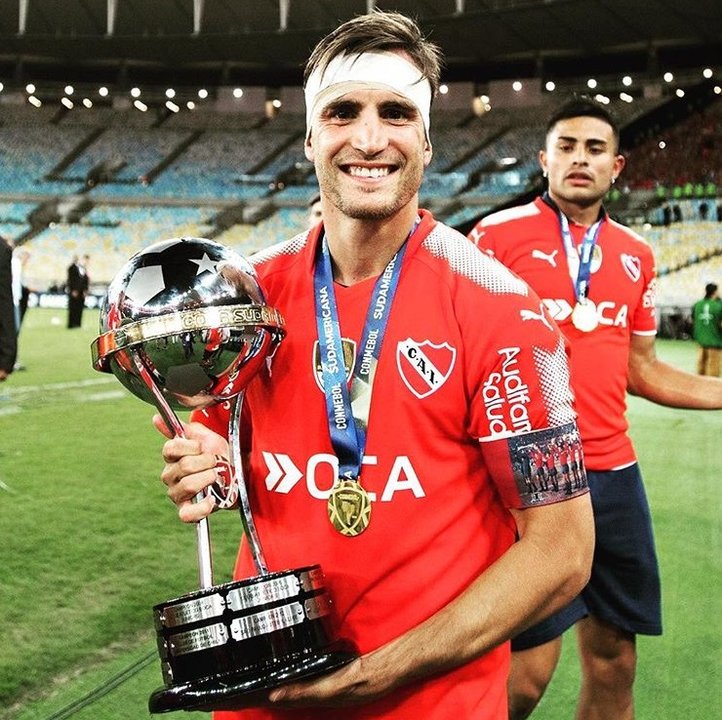Tagliafico considera regresar al fútbol argentino tras su paso por Europa