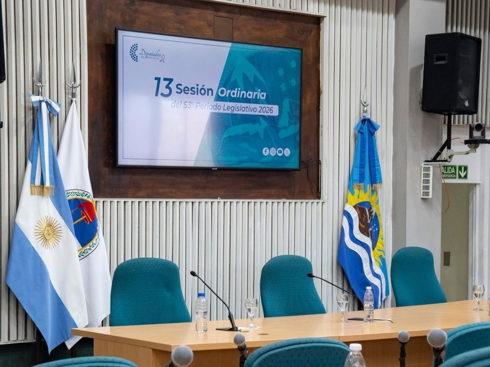 La Legislatura de Santa Cruz suspendió sesión por reclamos del SIPGER
