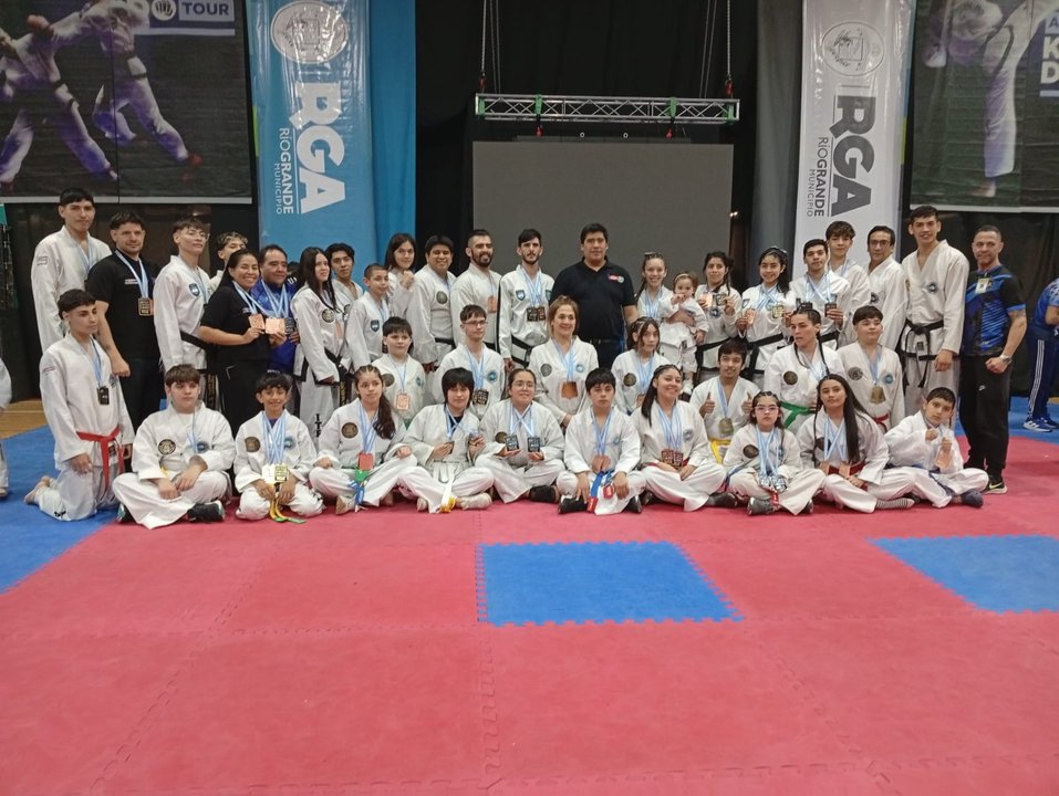 La Asociación Austral de Taekwon-Do destaca en Río Grande con cuatro finales ganadas