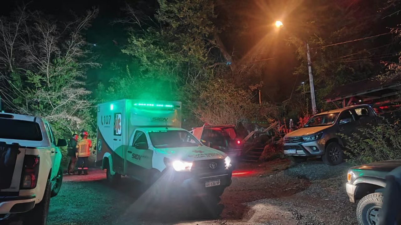 Rescatan a un hombre de 90 años perdido en la montaña en San Martín de los Andes