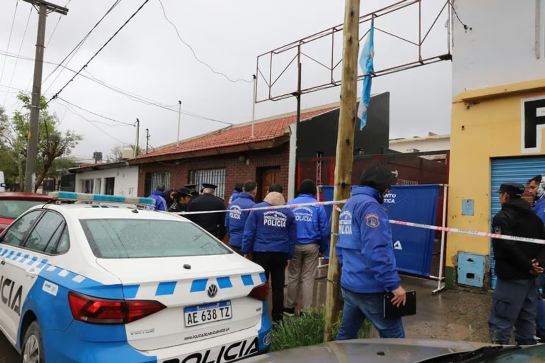Investigan muerte de un hombre en Neuquén y hallan cocaína en un taller
