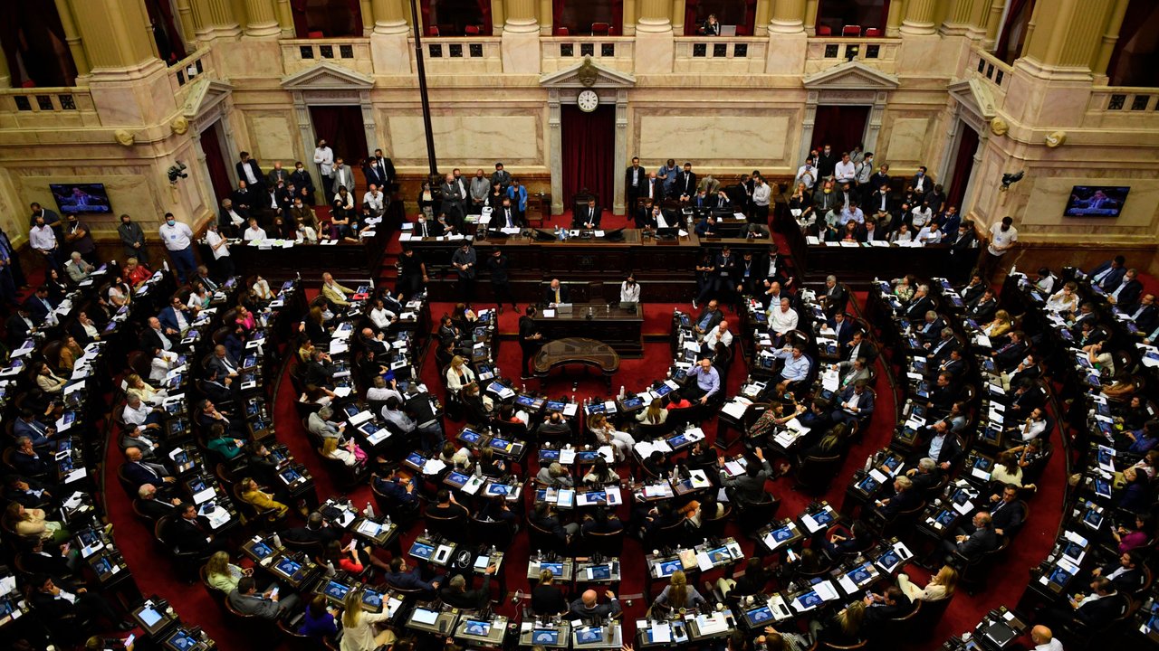 La oposición no logró quórum en Diputados para tratar el DNU 70/23