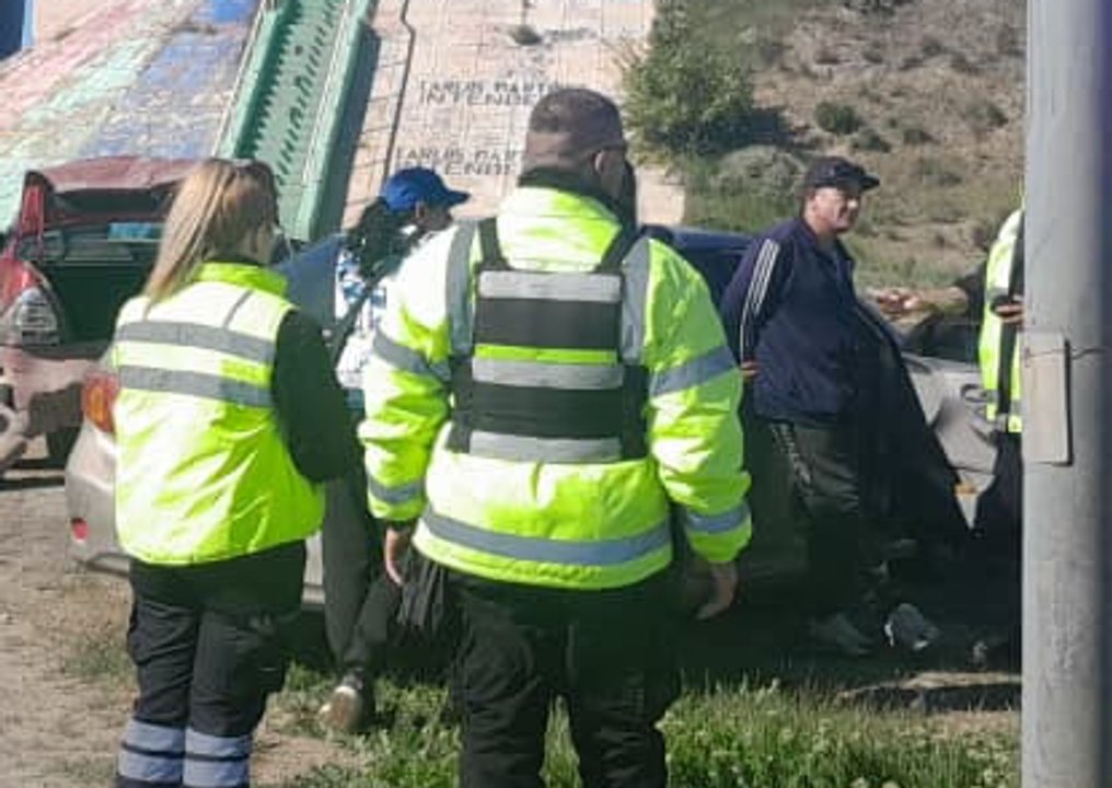 Accidente entre dos autos en la Ruta 3 de Comodoro Rivadavia
