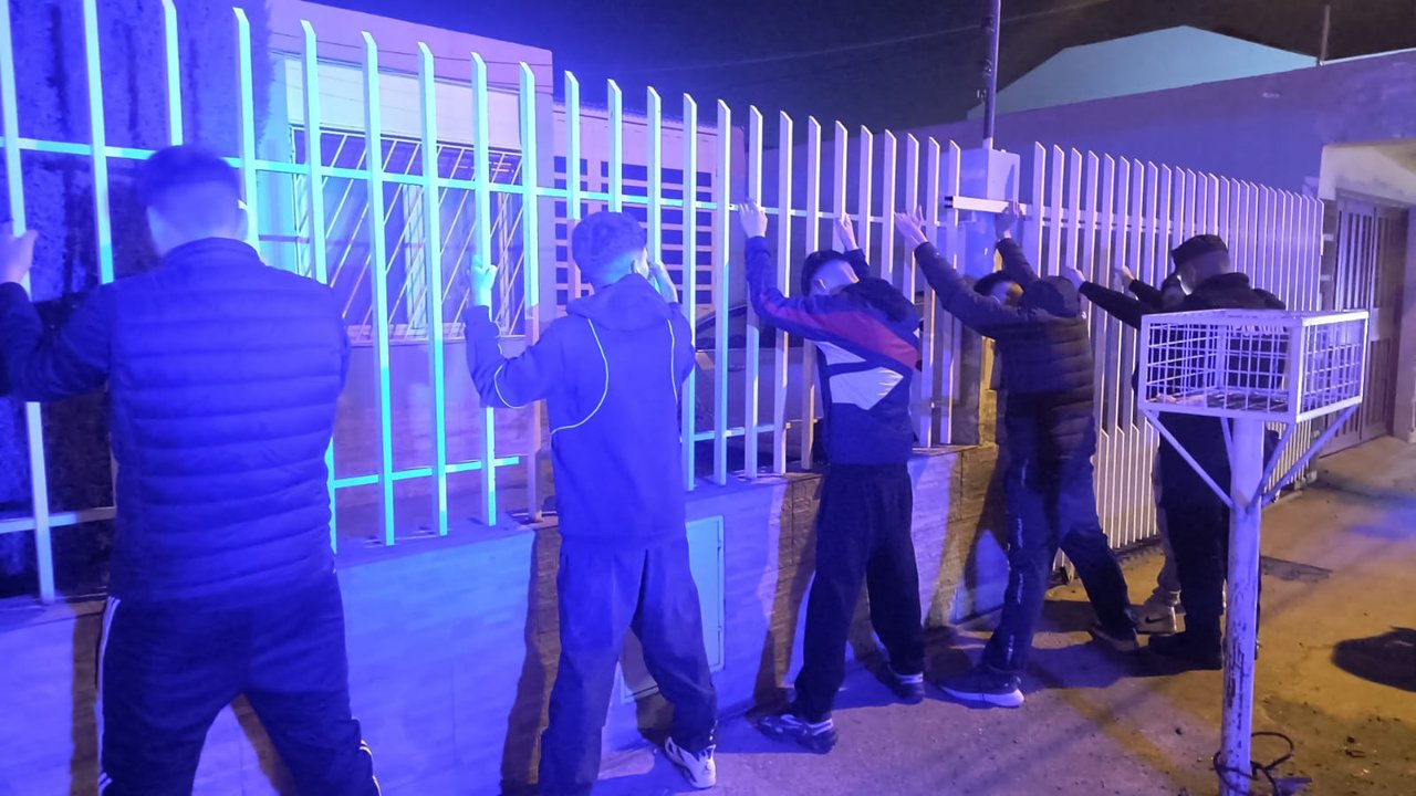 Pelea entre estudiantes en Pueyrredón: un revólver y un cuchillo secuestrados