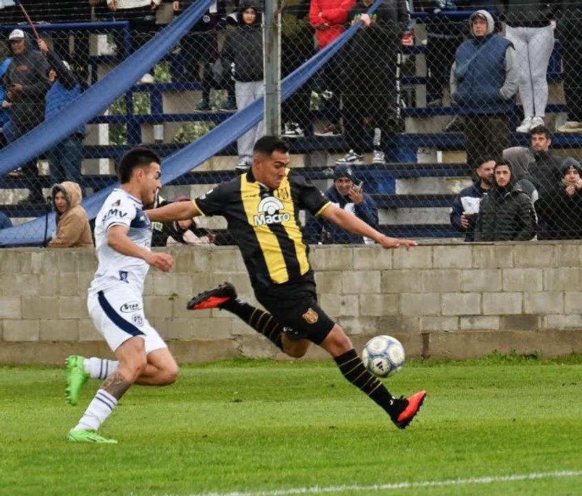 Deportivo Madryn empató sin goles ante Acassuso y se mantiene cuarto en la Primera Nacional