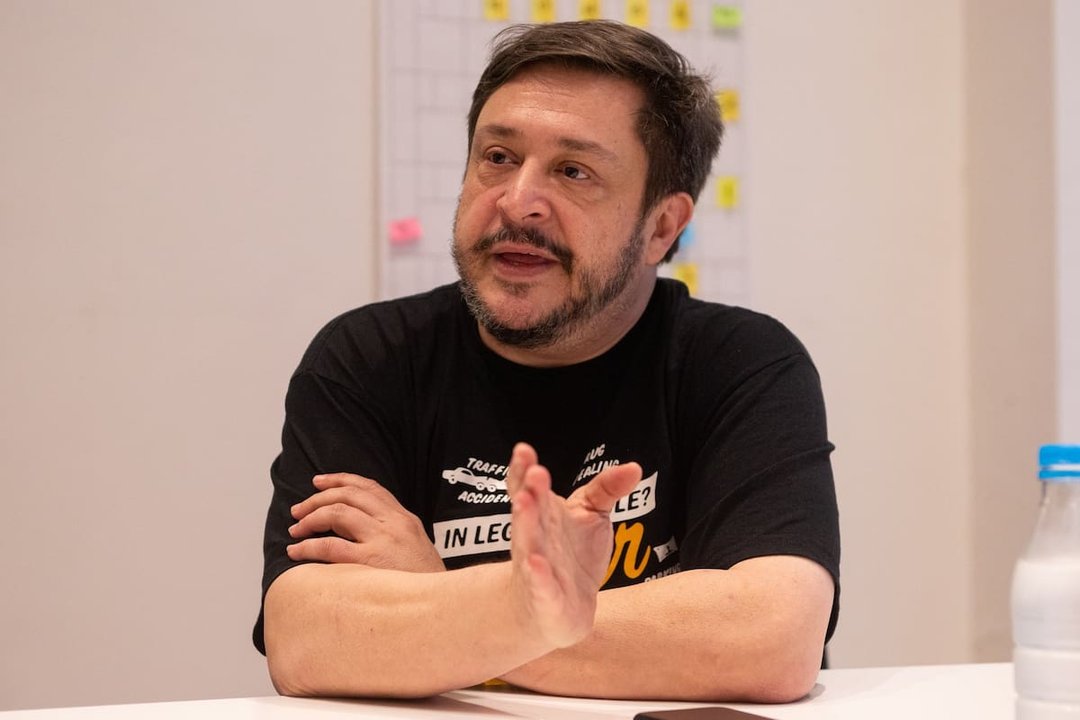 Hernán Casciari denunciado por estafa por 18 socios de Orsai Audiovisuales