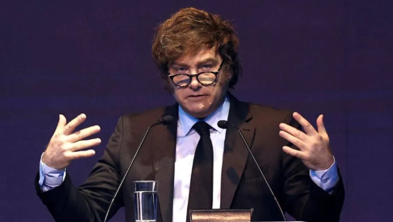 Milei critica afirmación sobre ingresos en el día 20