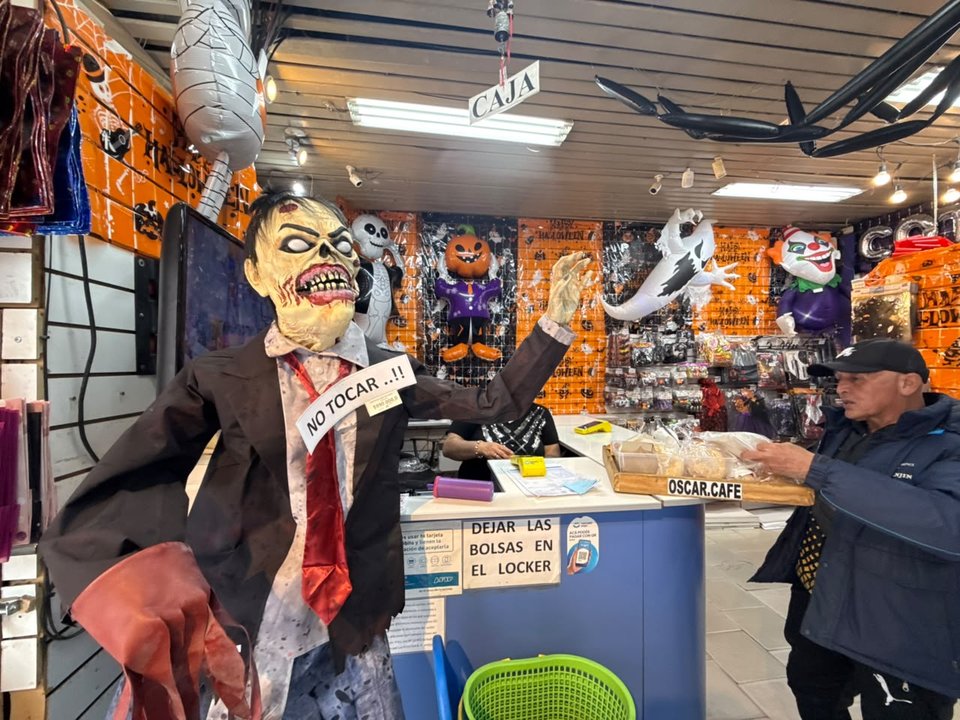 Comodoro Rivadavia se prepara para Halloween con variados disfraces y decoraciones