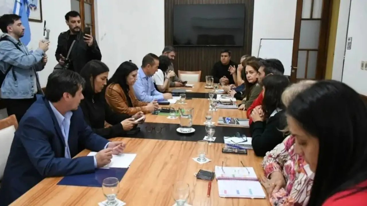 Comenzaron las negociaciones salariales 2027 en Neuquén entre el Gobierno y ATEN