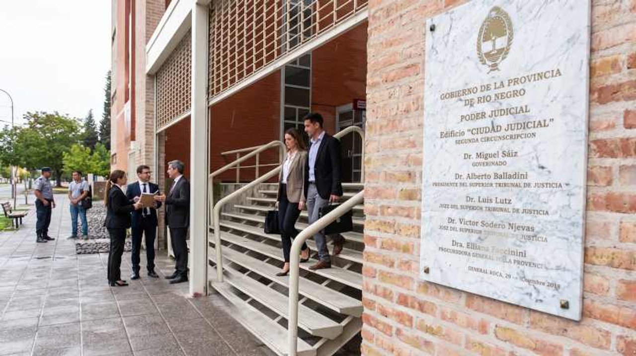 Fallo judicial reconoce trabajo invisible de mujer y otorga compensación millonaria