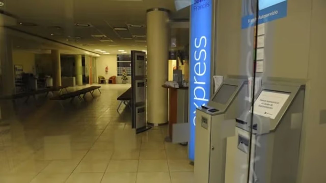 Cierre bancario anunciado en noviembre de 2026 por 120 horas